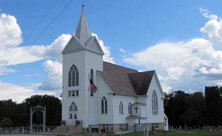 Waterloo Ridge Lutheran church & cemetery - photo by Errin Wilker, August 2012