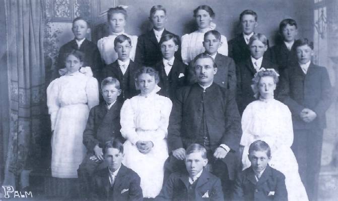 St. Paul's Lutheran Church confirmation 1907