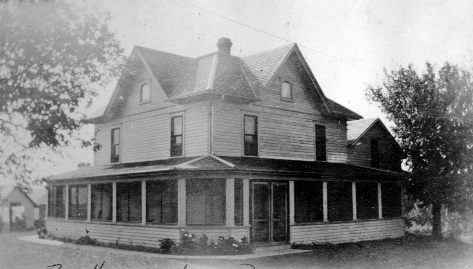 Koontz home, Rossville, Allamakee co. - undated