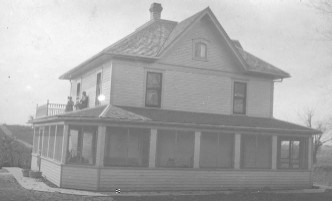 Koontz home, Rossville, Allamakee co. - undated