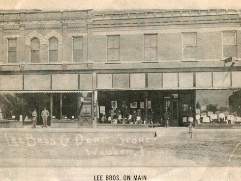 Lee Bros Co. Dept. Store, Waukon