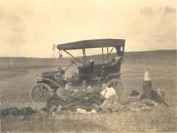 4 Men with Car