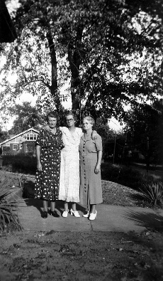 Melissa, Lucy, and Julia