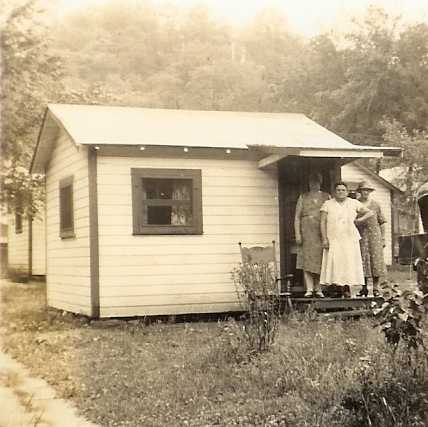 Elizabeth, Millie Labbs & Zelpha Wilmott (on right)