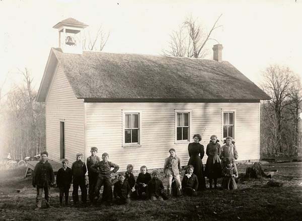 Teacher Edna Every Mallory & Mound School students, ca1910/11