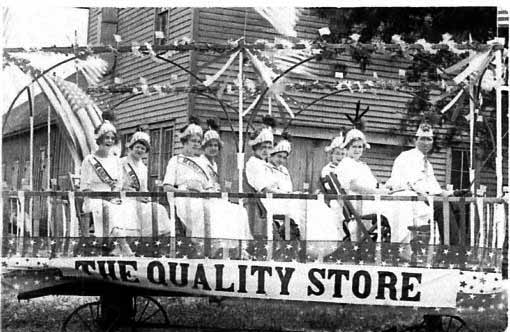 Parade Float, Daisey Willey, Menlo, Guthrie County, Iowa