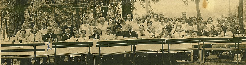 Aretus & Sarah Loomis, Jones County, Iowa