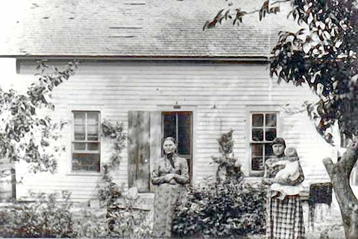 Delilah, Martha, and Maude Byers