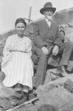 Josiah & Mary.jpg