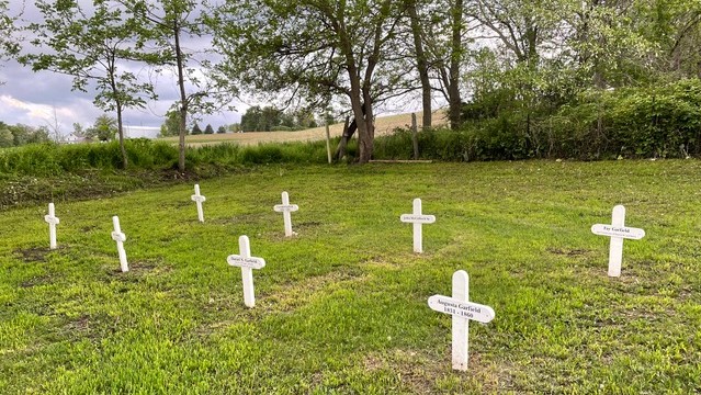 Photo of all 8 markers by Patty Frana