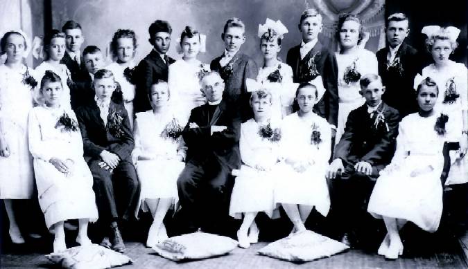 St. Paul's Lutheran confirmation class - 1918